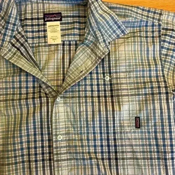 Blue Patagonia button up - Picture 3 of 4